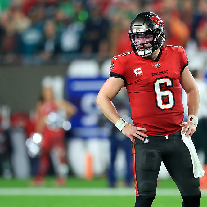 Baker Mayfield on the field